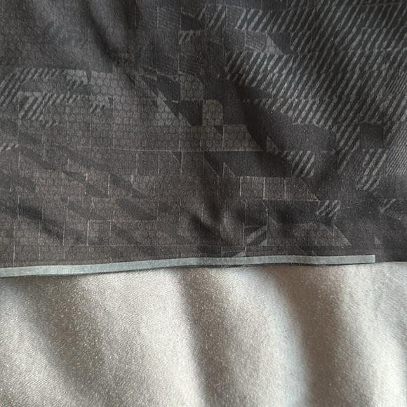 Lululemon Athletica Patterned Shorts - Picture 4 of 5